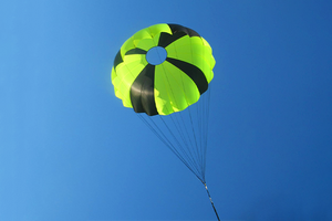 18" Compact Elliptical Parachute - 1.2lb at 20fps