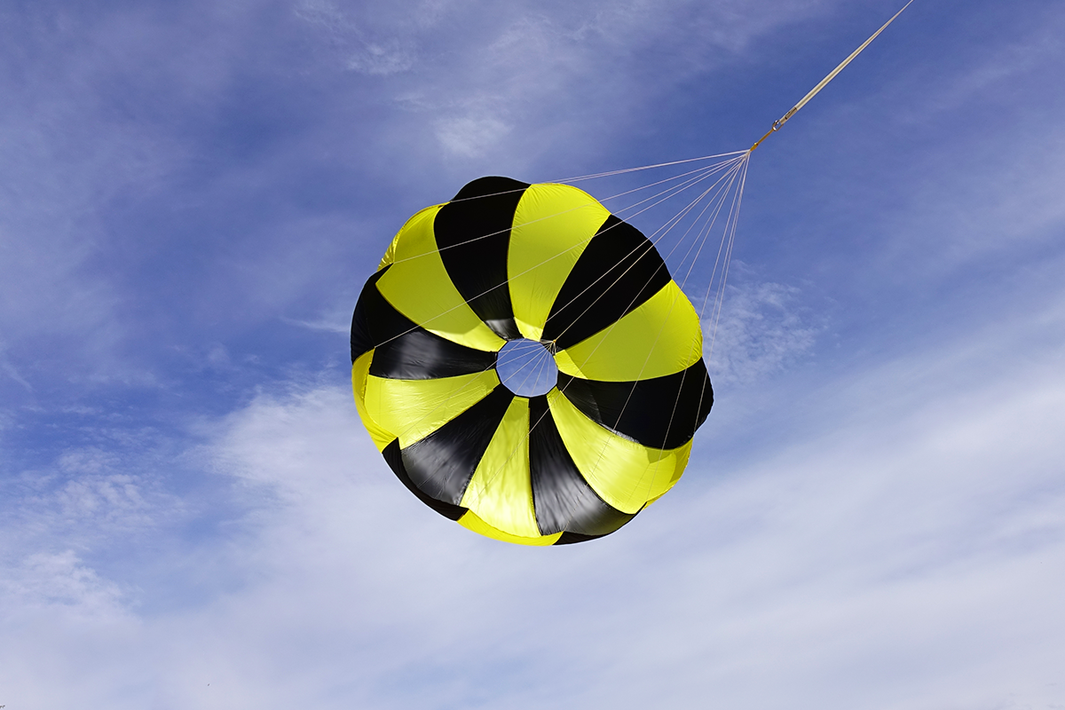 Iris Ultra 72" Standard Parachute - 28lb @ 20fps