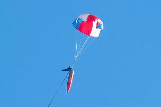 16" Low Power Parachute - 0.9lb @ 20fps